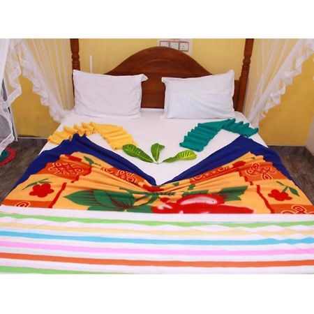 Dinu'S Resort Talaramba 外观 照片