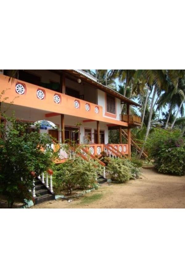 Dinu'S Resort Talaramba 外观 照片